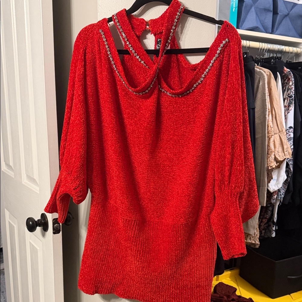 VENUS Vibrant Red Knit Top with Sparkling Chain Accent